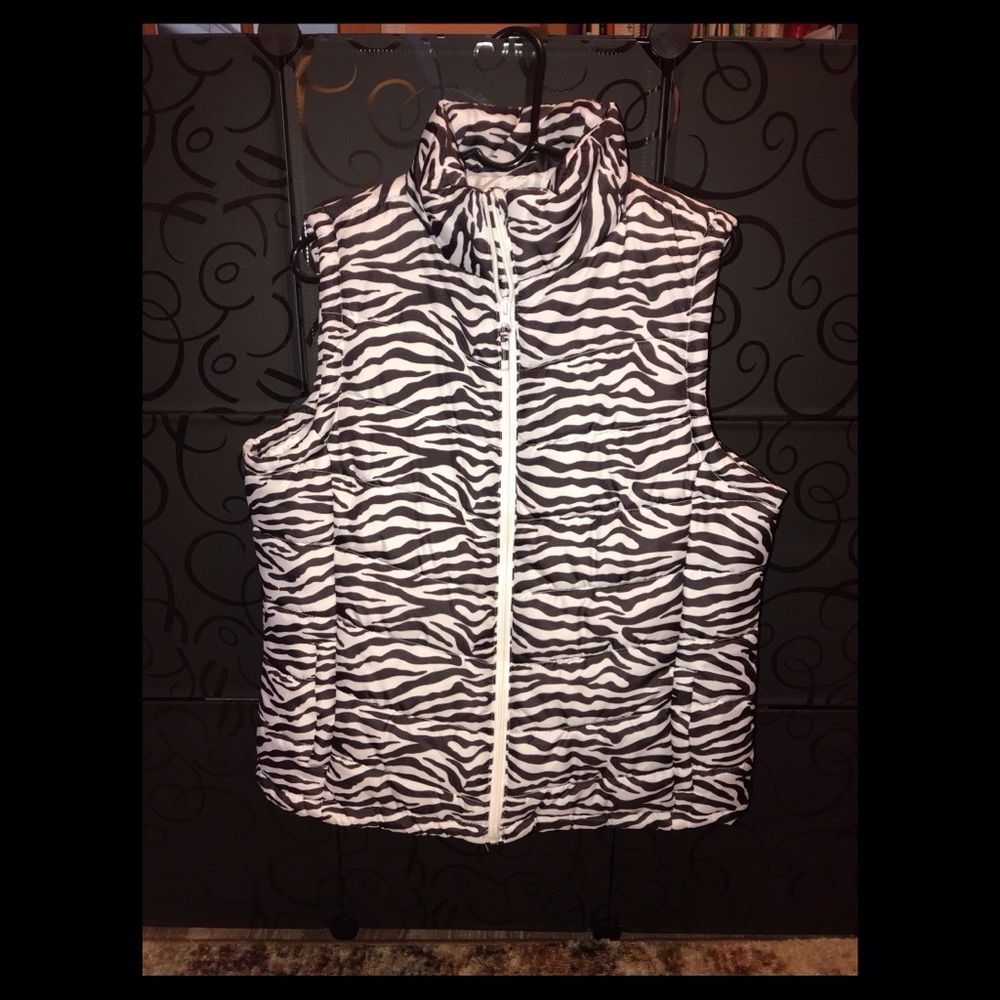 Zebra Print puffer vest never been worn!